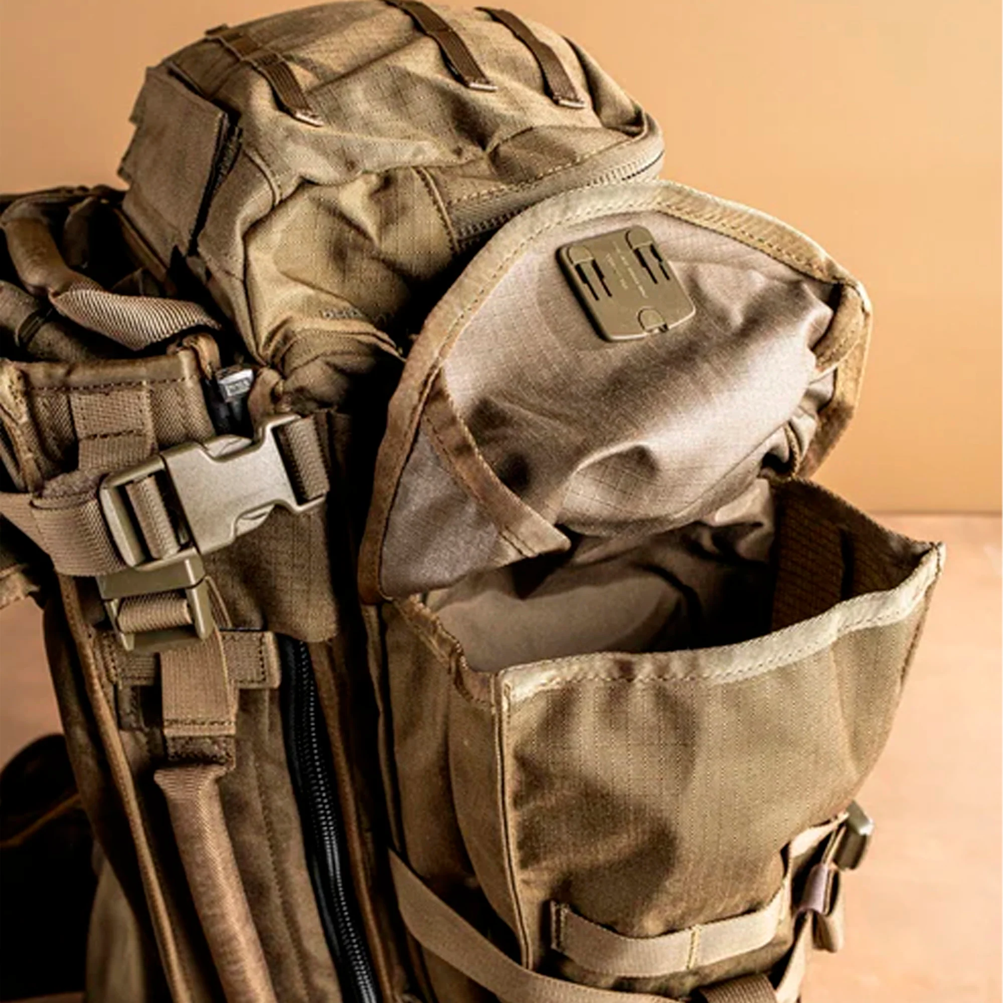 Eberlestock - Phantom Finskytte Rygsæk 44L // Coyote Brown - Image 2