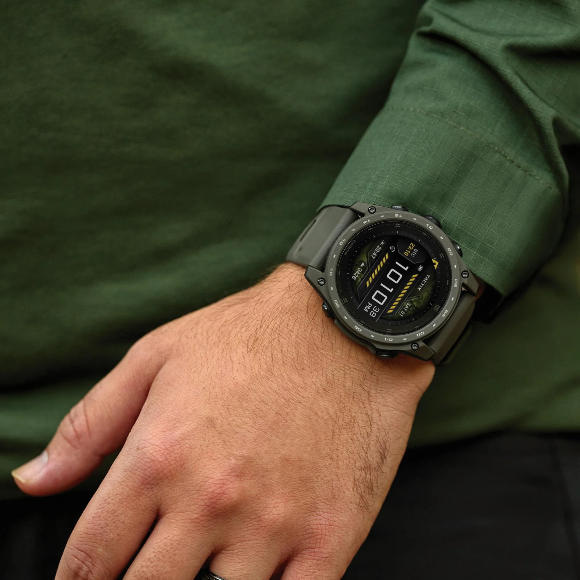 Garmin - Tactix 8 Cerakote 51 mm GPS Ur // Olivengrøn Titanium - Image 6