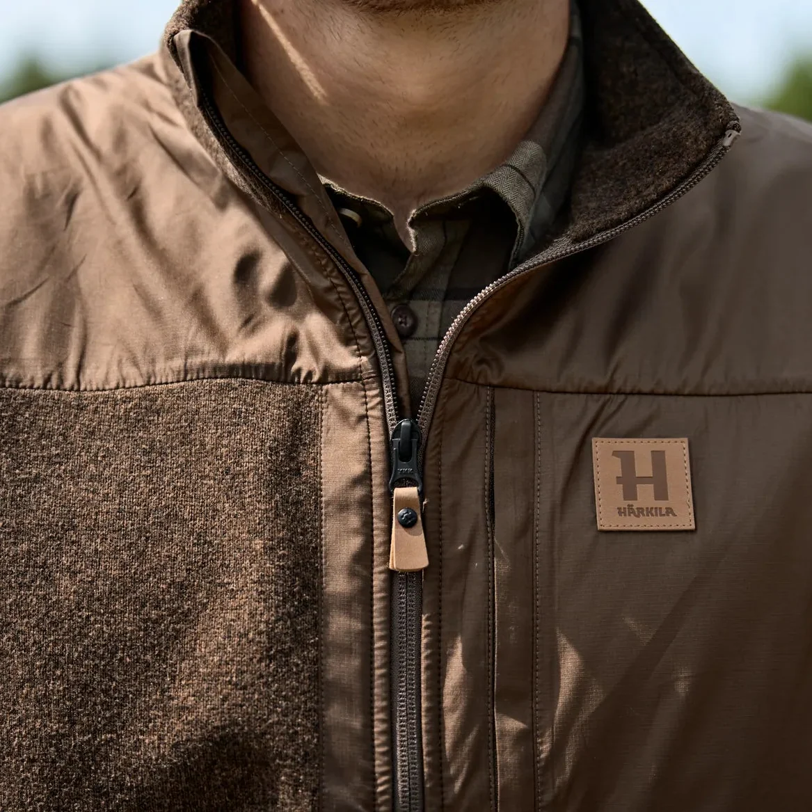 Härkila - Kalix Fleece Vest // Dark earth - Image 3