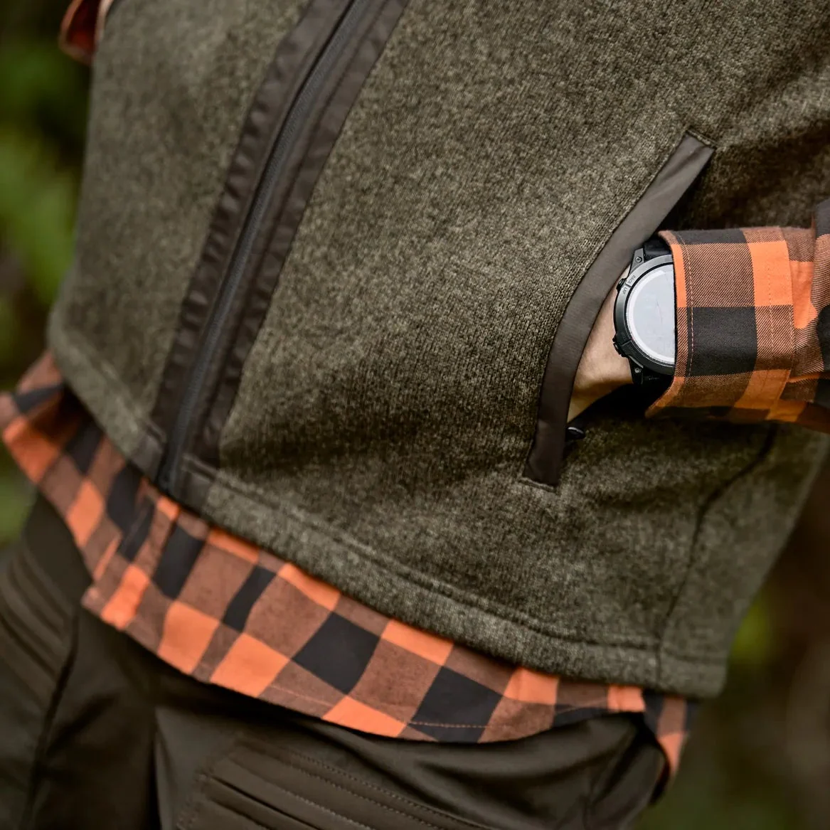 Härkila - Kalix Fleece Vest // Willow green / Shadow brown - Image 4