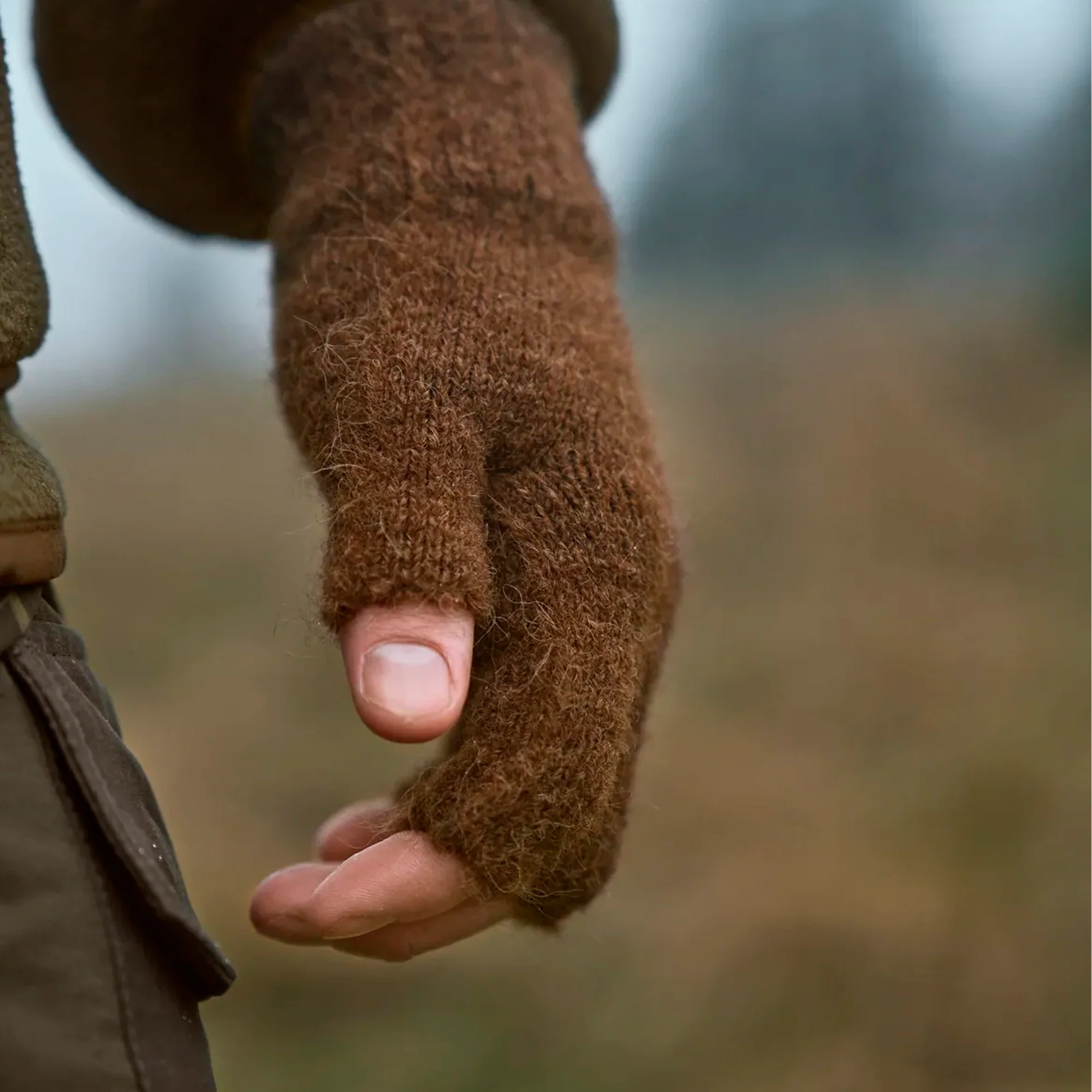 Härkila - Alpacka Half Finger Handsker // Pinecone Brown - Image 2