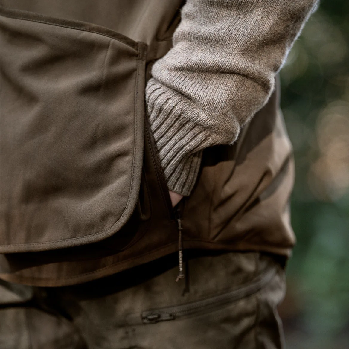 Härkila - Skye Skydevest // Willow green / Shadow brown - Image 7